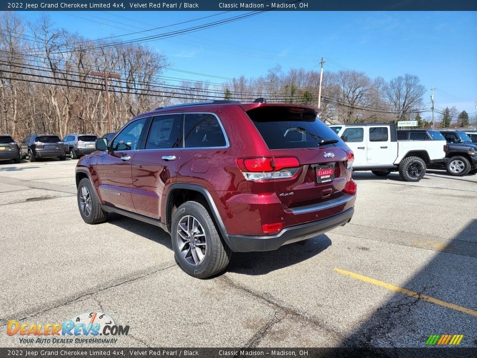 2022 Jeep Grand Cherokee Limited 4x4 Velvet Red Pearl / Black Photo #9