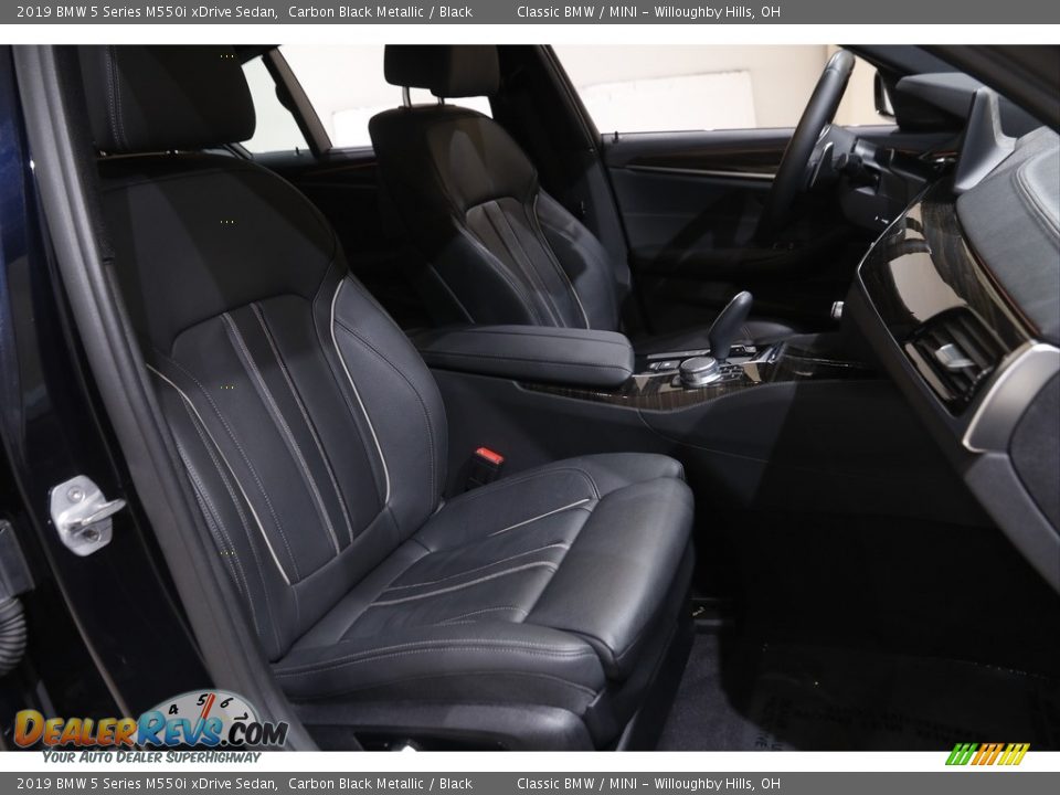 2019 BMW 5 Series M550i xDrive Sedan Carbon Black Metallic / Black Photo #17