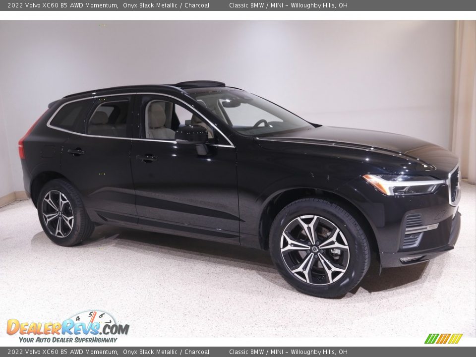 Onyx Black Metallic 2022 Volvo XC60 B5 AWD Momentum Photo #1