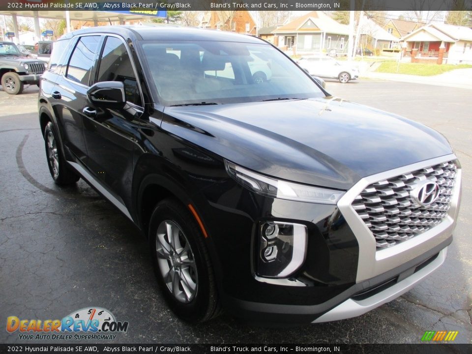 2022 Hyundai Palisade SE AWD Abyss Black Pearl / Gray/Black Photo #5