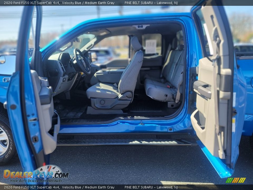 2020 Ford F150 XLT SuperCab 4x4 Velocity Blue / Medium Earth Gray Photo #33