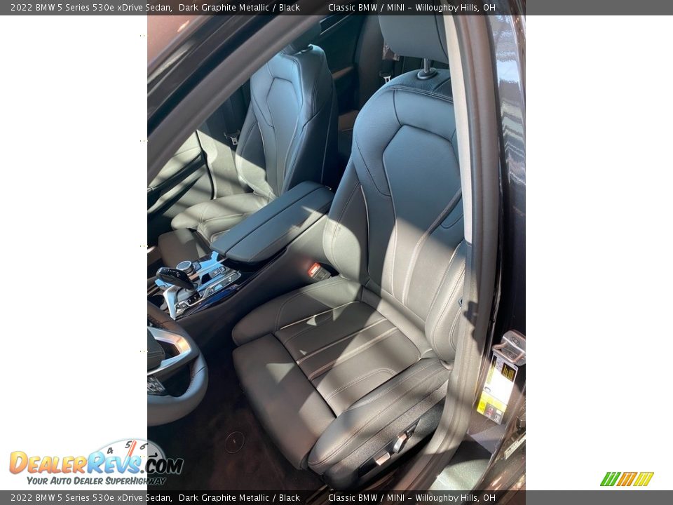 Front Seat of 2022 BMW 5 Series 530e xDrive Sedan Photo #4