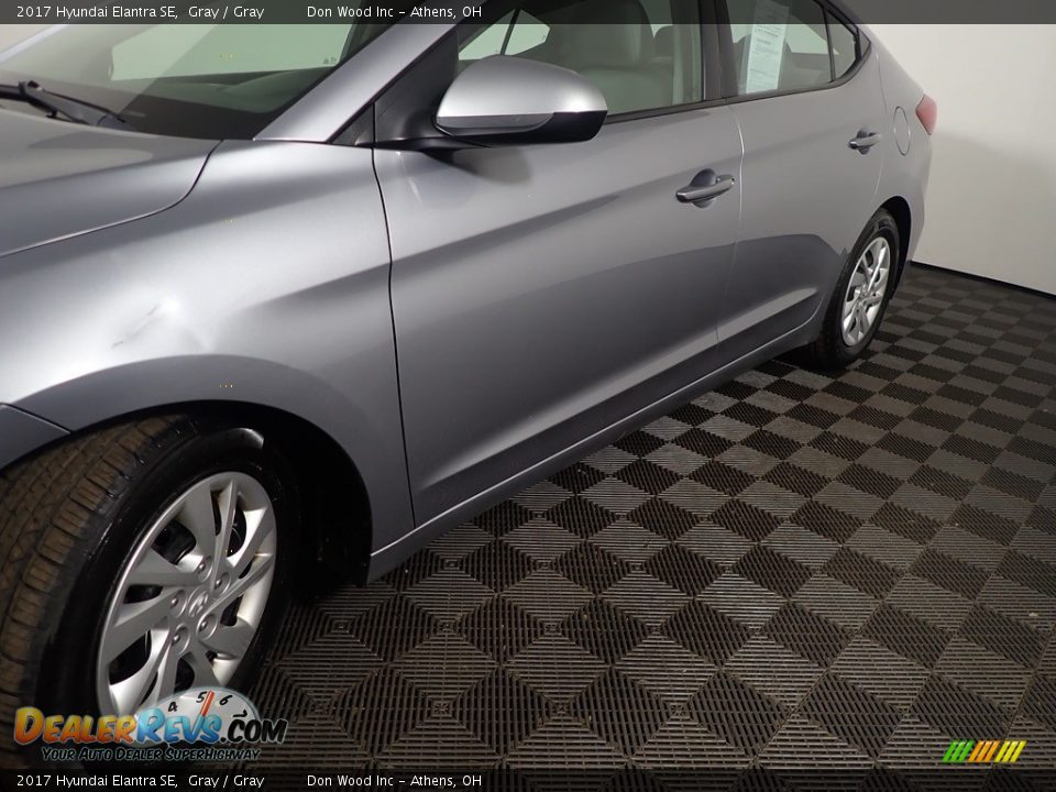 2017 Hyundai Elantra SE Gray / Gray Photo #9
