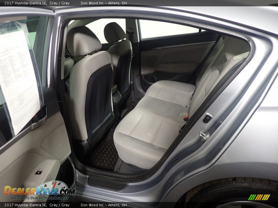 2017 Hyundai Elantra SE Gray / Gray Photo #32