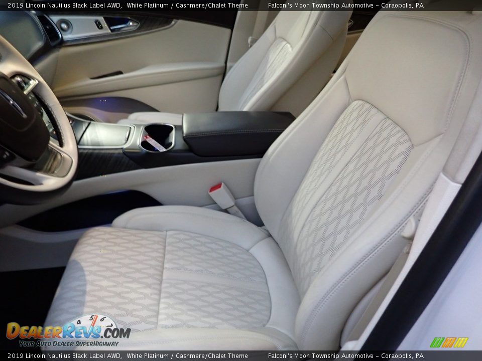 Front Seat of 2019 Lincoln Nautilus Black Label AWD Photo #16