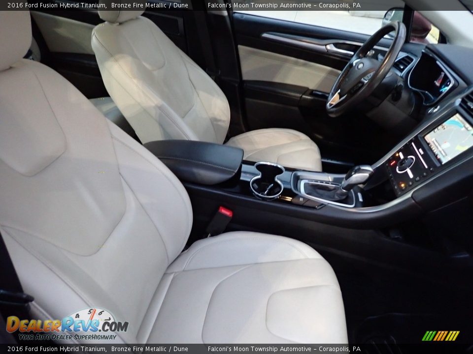 Front Seat of 2016 Ford Fusion Hybrid Titanium Photo #11