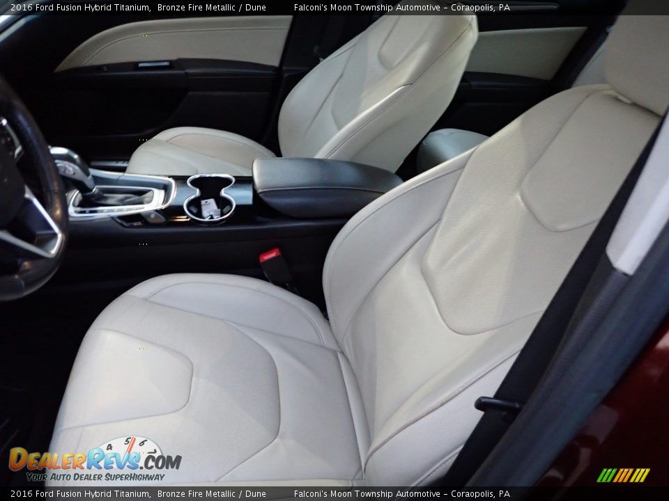 Front Seat of 2016 Ford Fusion Hybrid Titanium Photo #18