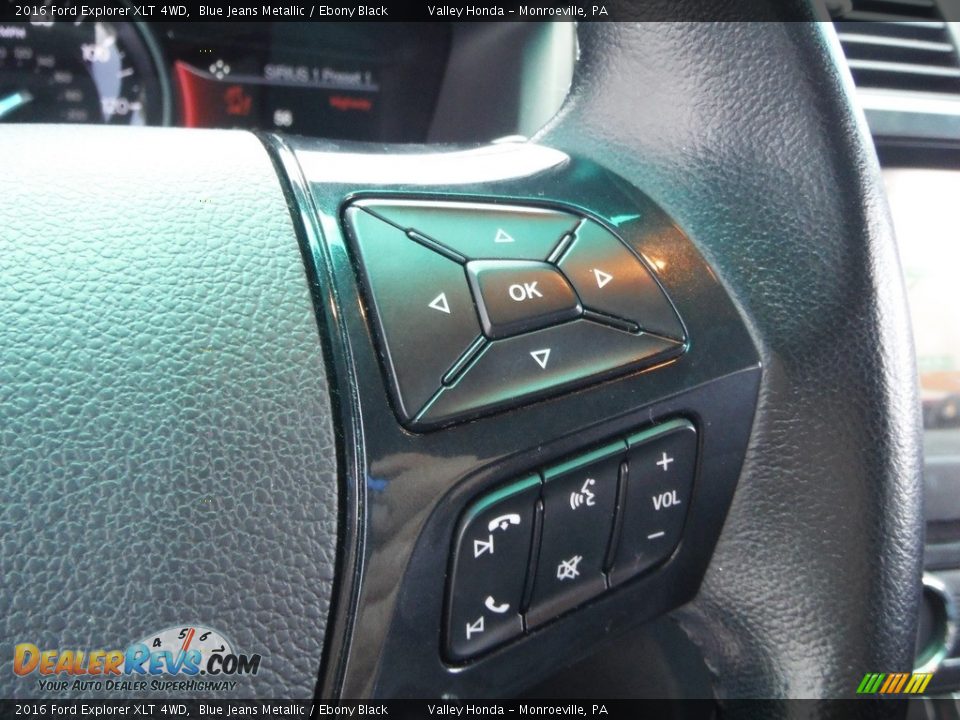 2016 Ford Explorer XLT 4WD Steering Wheel Photo #22