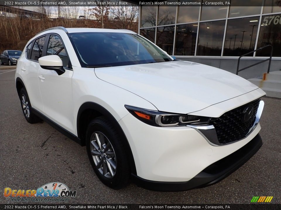 Front 3/4 View of 2022 Mazda CX-5 S Preferred AWD Photo #9