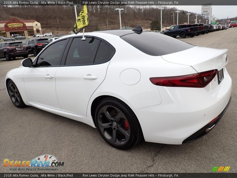 2018 Alfa Romeo Giulia Alfa White / Black/Red Photo #3