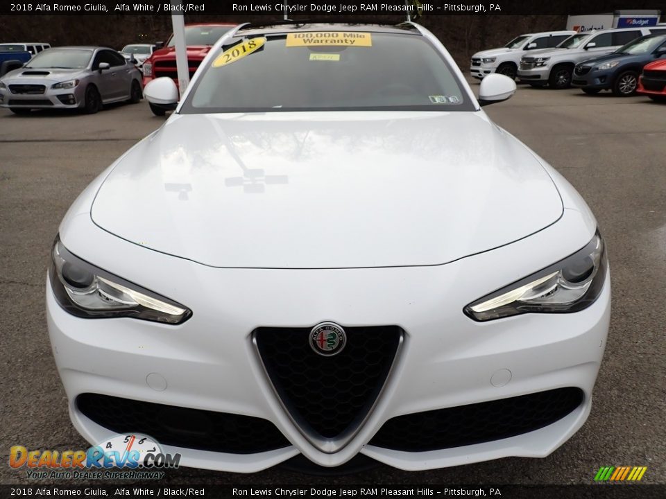 2018 Alfa Romeo Giulia Alfa White / Black/Red Photo #9