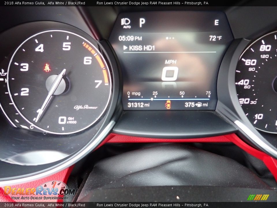 2018 Alfa Romeo Giulia Alfa White / Black/Red Photo #20