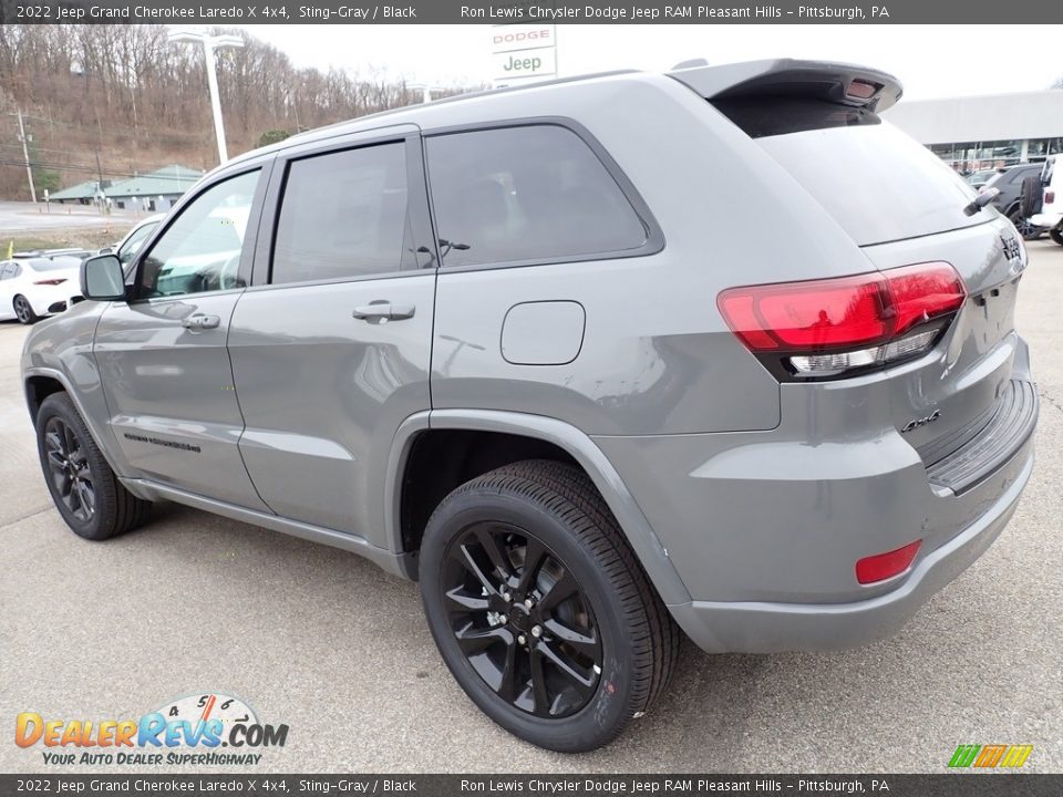 2022 Jeep Grand Cherokee Laredo X 4x4 Sting-Gray / Black Photo #3