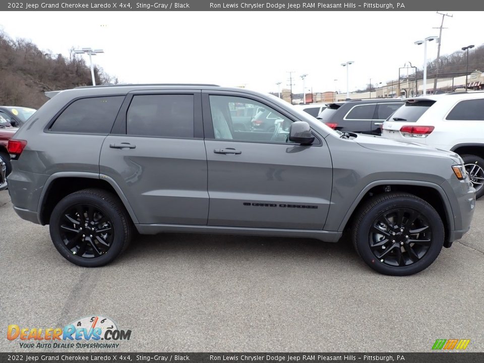 Sting-Gray 2022 Jeep Grand Cherokee Laredo X 4x4 Photo #7