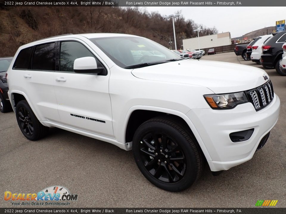 2022 Jeep Grand Cherokee Laredo X 4x4 Bright White / Black Photo #8