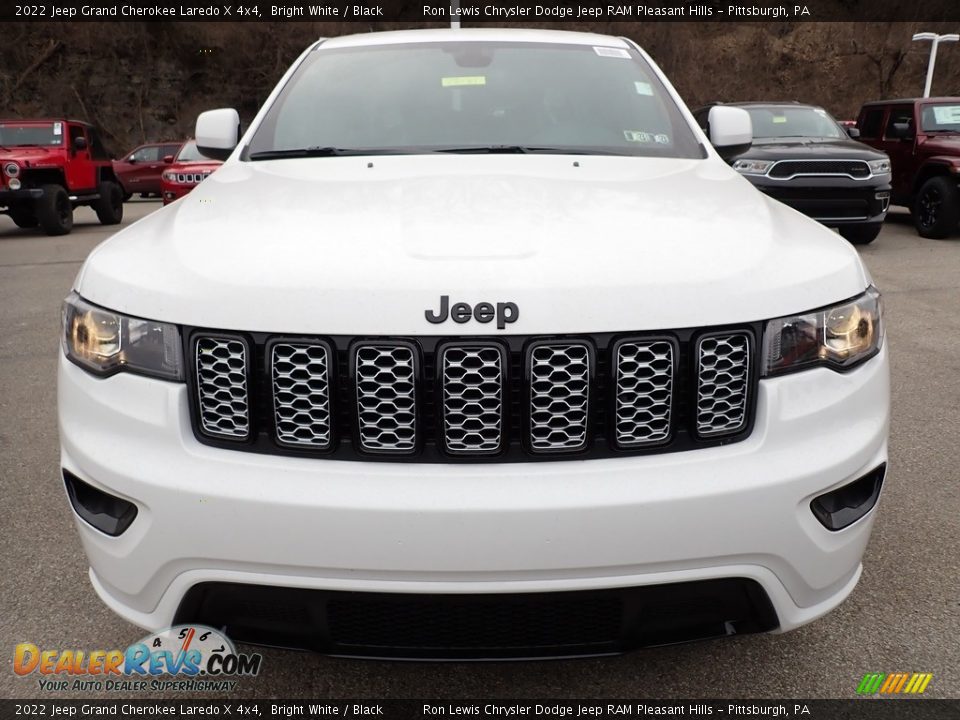 2022 Jeep Grand Cherokee Laredo X 4x4 Bright White / Black Photo #9