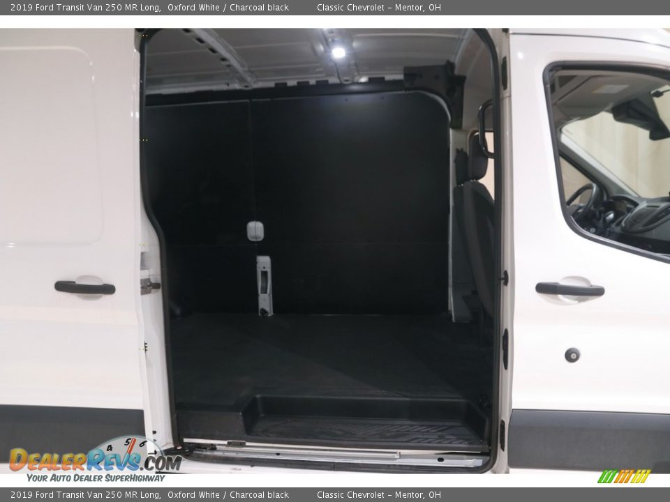 2019 Ford Transit Van 250 MR Long Oxford White / Charcoal black Photo #15