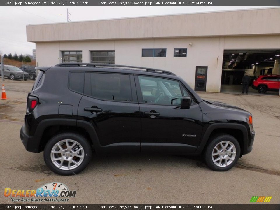 2021 Jeep Renegade Latitude 4x4 Black / Black Photo #4