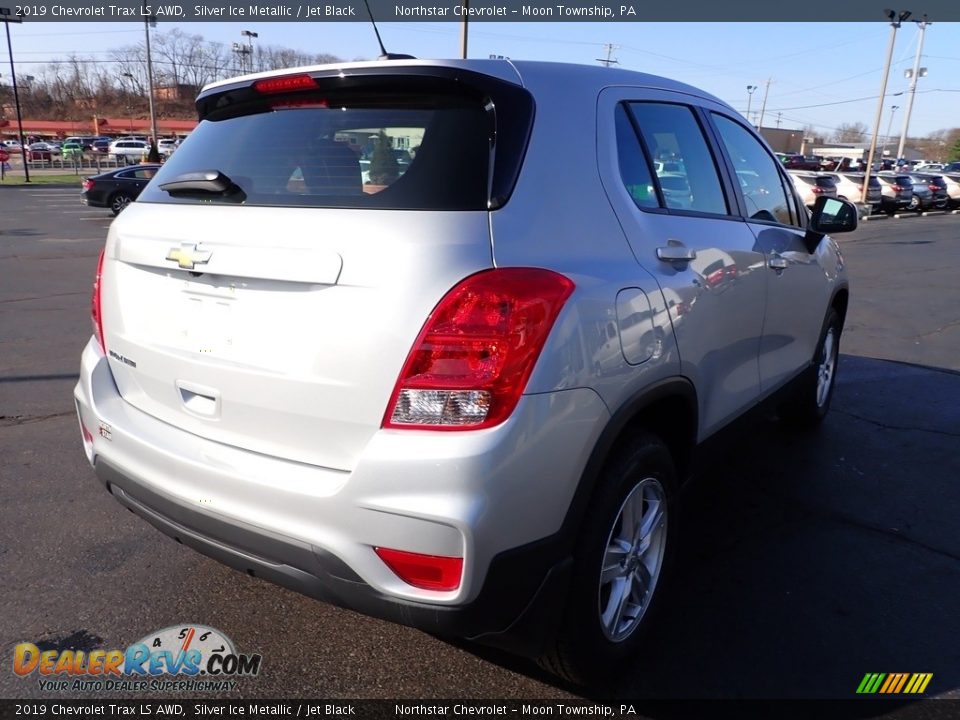 2019 Chevrolet Trax LS AWD Silver Ice Metallic / Jet Black Photo #8