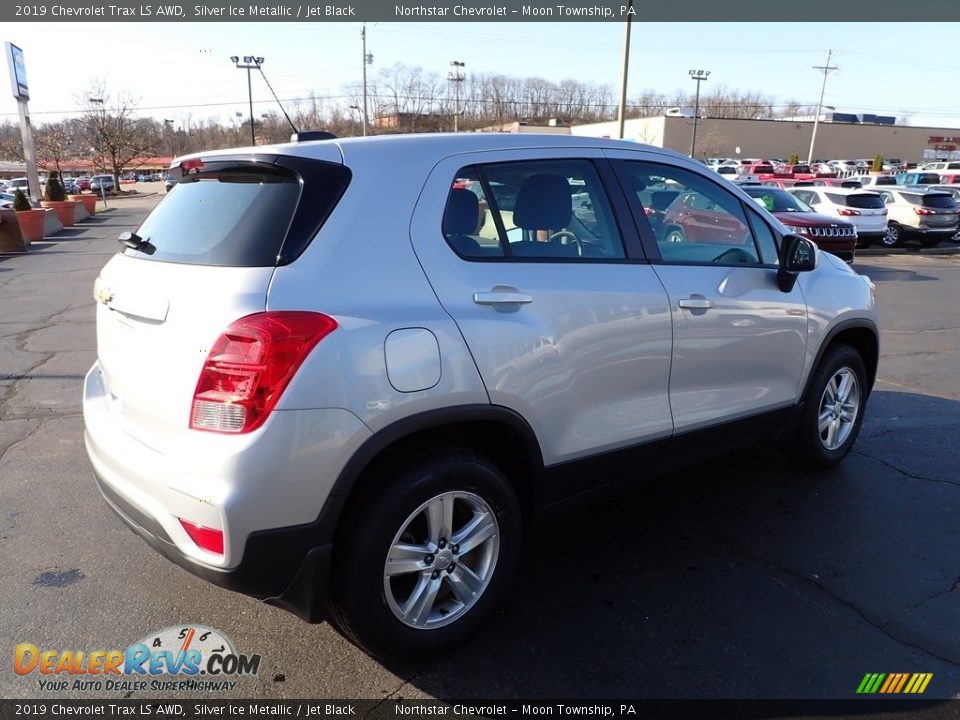 2019 Chevrolet Trax LS AWD Silver Ice Metallic / Jet Black Photo #9