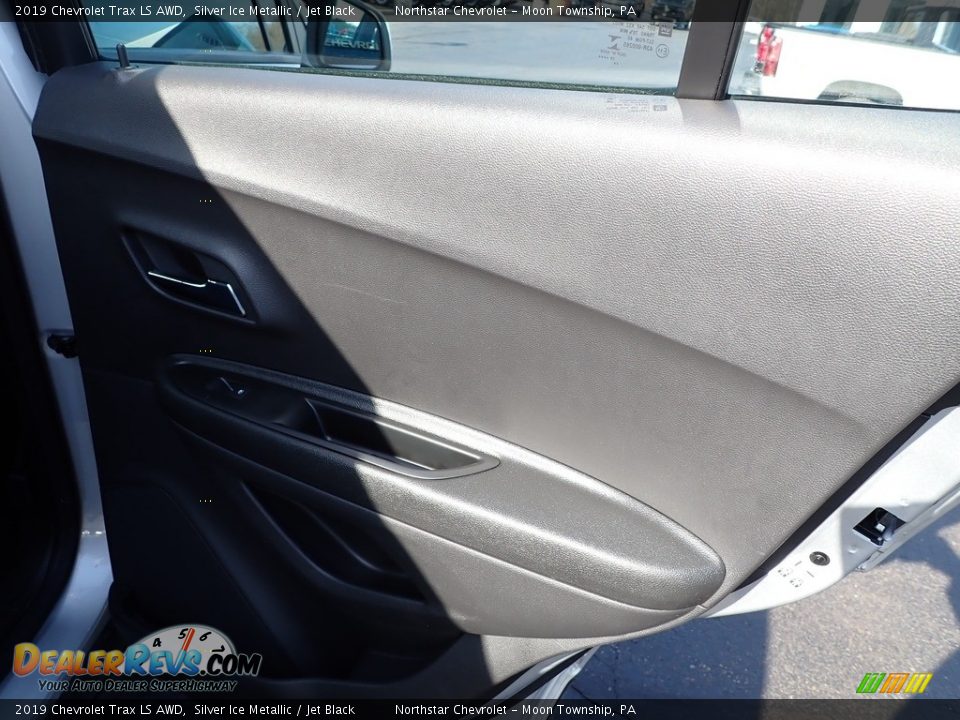 2019 Chevrolet Trax LS AWD Silver Ice Metallic / Jet Black Photo #19