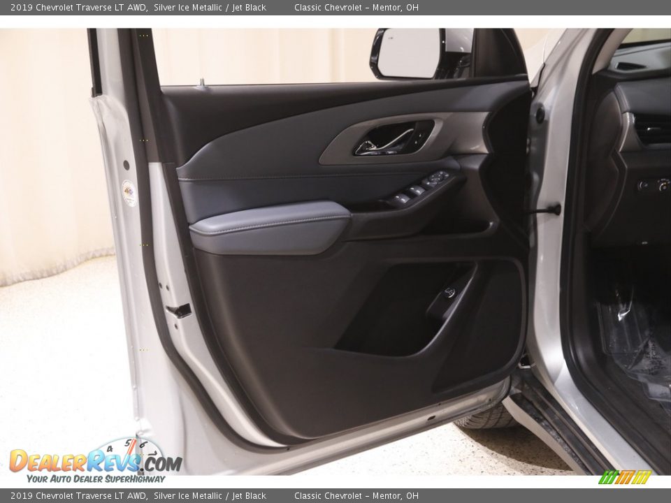 2019 Chevrolet Traverse LT AWD Silver Ice Metallic / Jet Black Photo #4