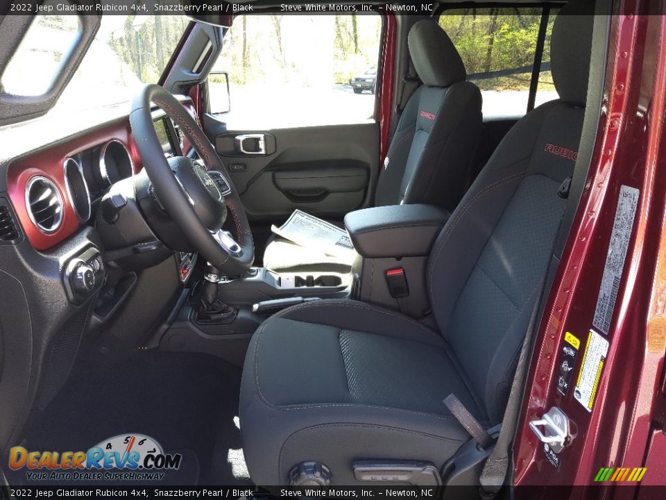 Front Seat of 2022 Jeep Gladiator Rubicon 4x4 Photo #11