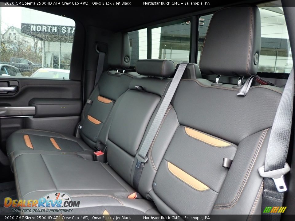 2020 GMC Sierra 2500HD AT4 Crew Cab 4WD Onyx Black / Jet Black Photo #16