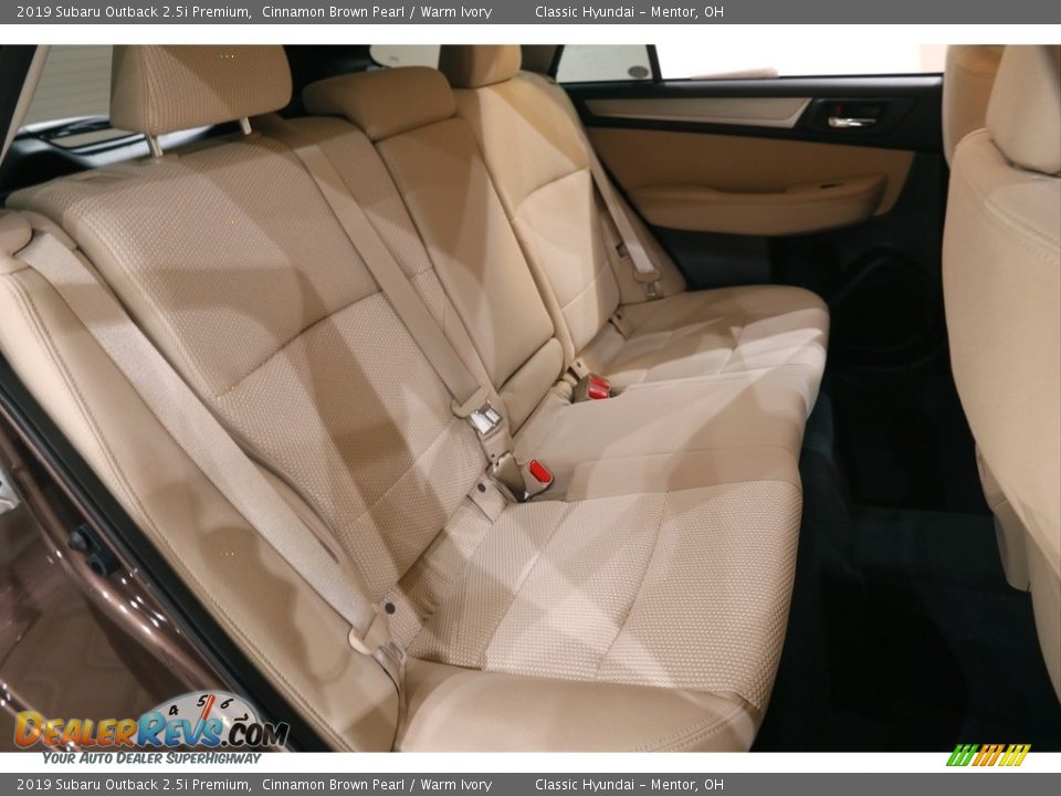 2019 Subaru Outback 2.5i Premium Cinnamon Brown Pearl / Warm Ivory Photo #17