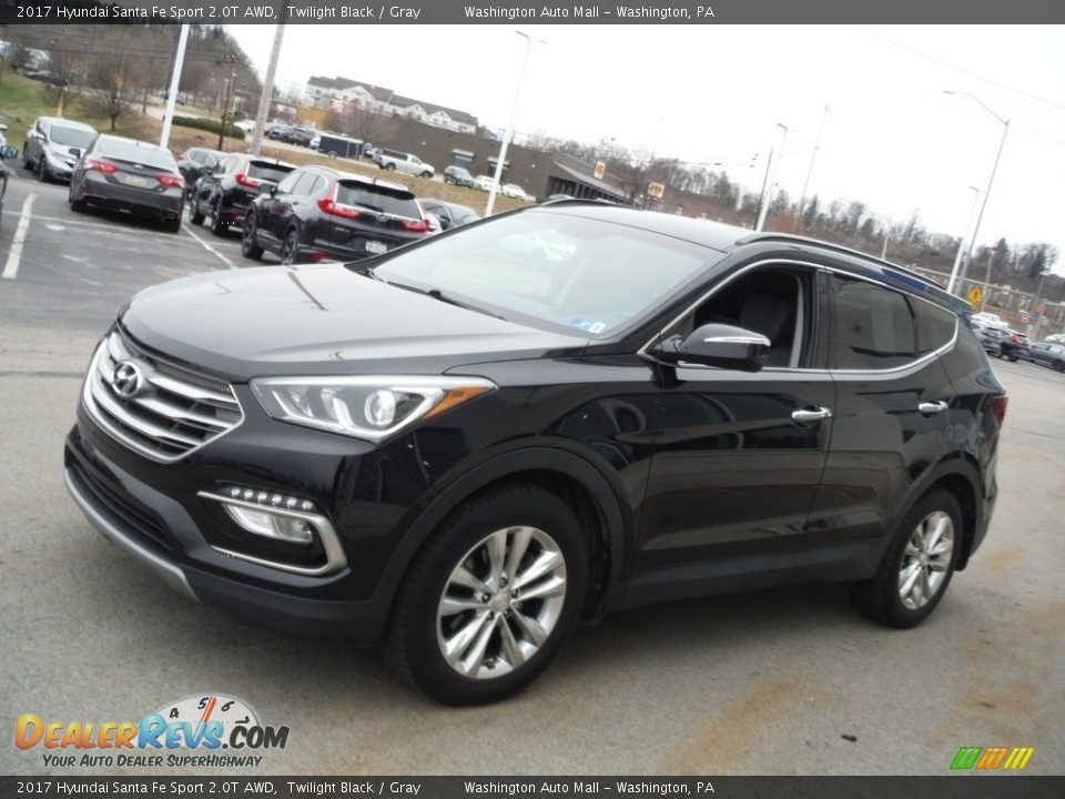 Front 3/4 View of 2017 Hyundai Santa Fe Sport 2.0T AWD Photo #4