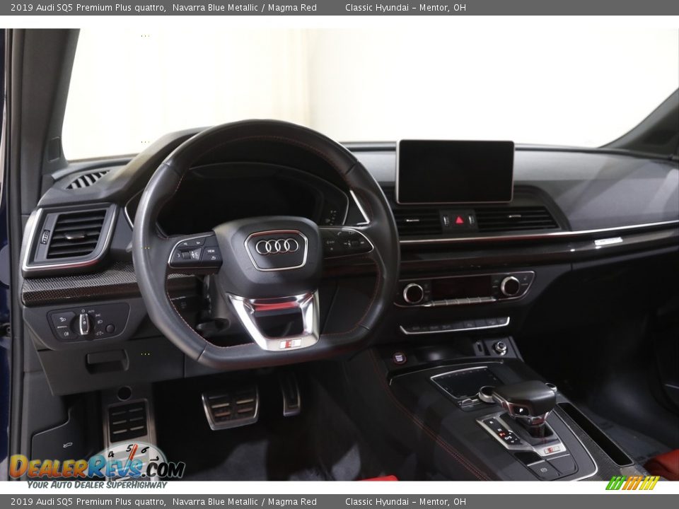 Dashboard of 2019 Audi SQ5 Premium Plus quattro Photo #6