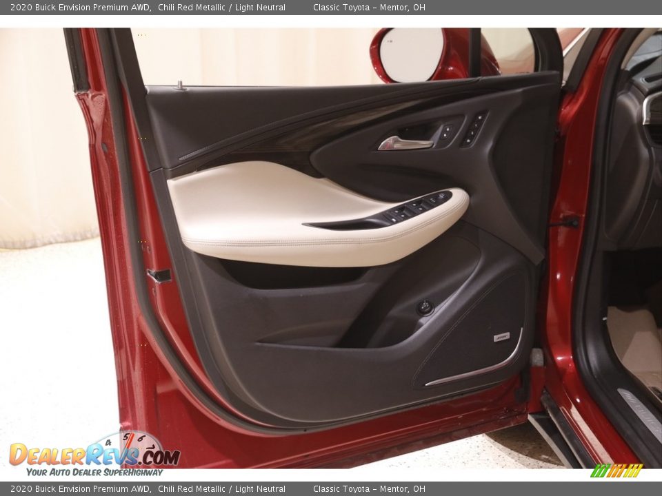 Door Panel of 2020 Buick Envision Premium AWD Photo #4