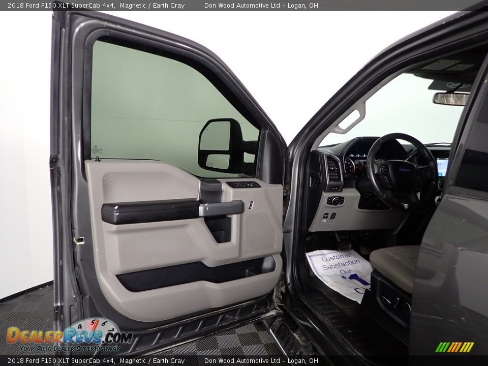 2018 Ford F150 XLT SuperCab 4x4 Magnetic / Earth Gray Photo #14