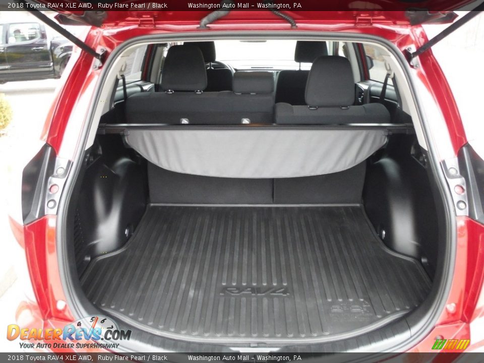 2018 Toyota RAV4 XLE AWD Ruby Flare Pearl / Black Photo #32