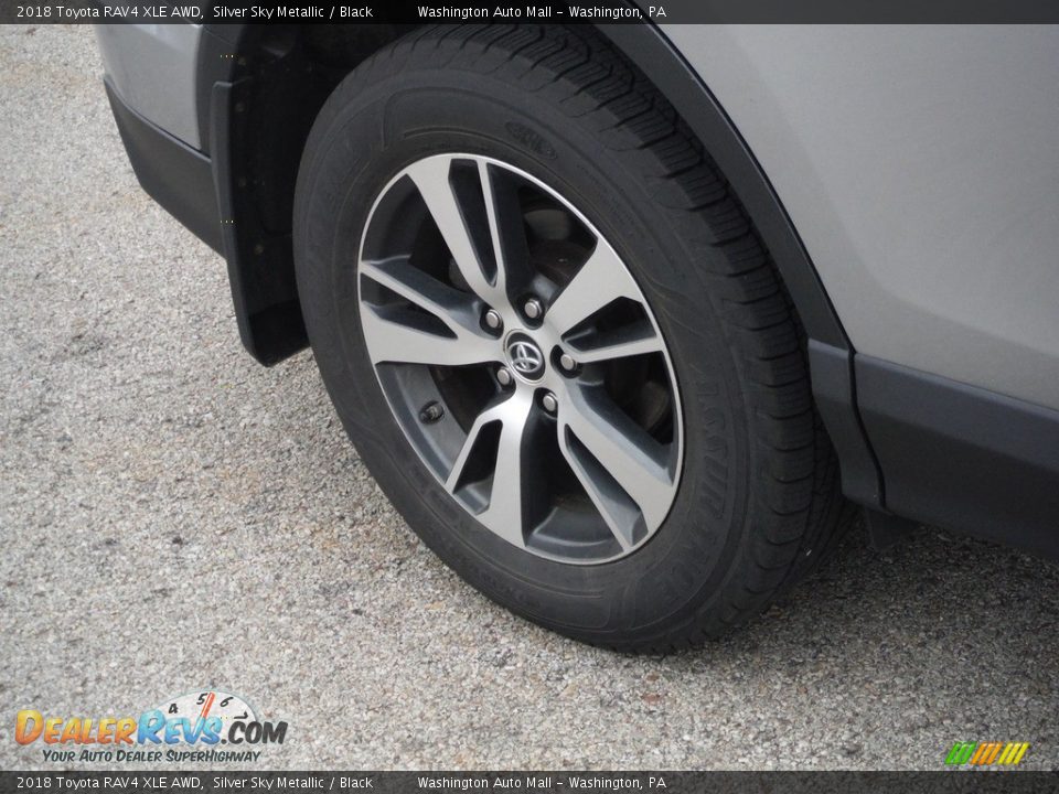 2018 Toyota RAV4 XLE AWD Silver Sky Metallic / Black Photo #10