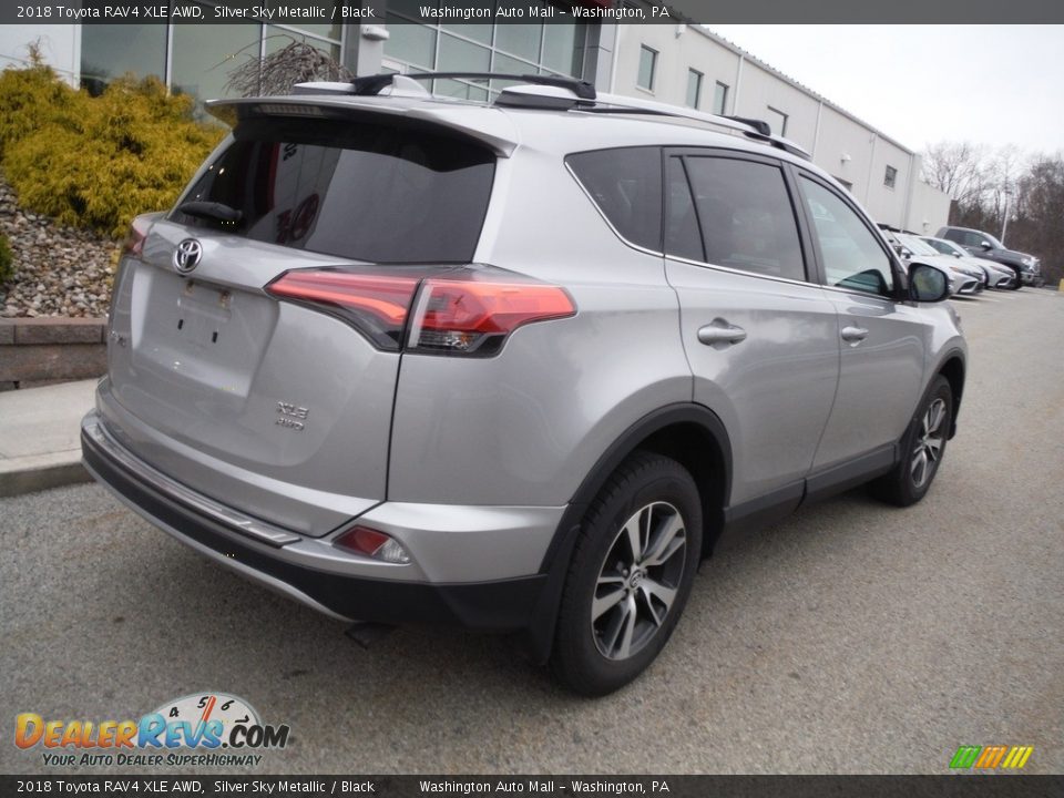2018 Toyota RAV4 XLE AWD Silver Sky Metallic / Black Photo #15