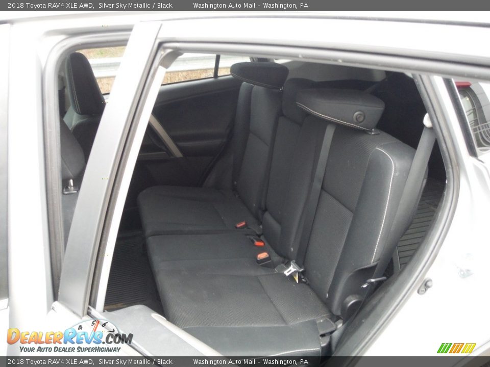 2018 Toyota RAV4 XLE AWD Silver Sky Metallic / Black Photo #25