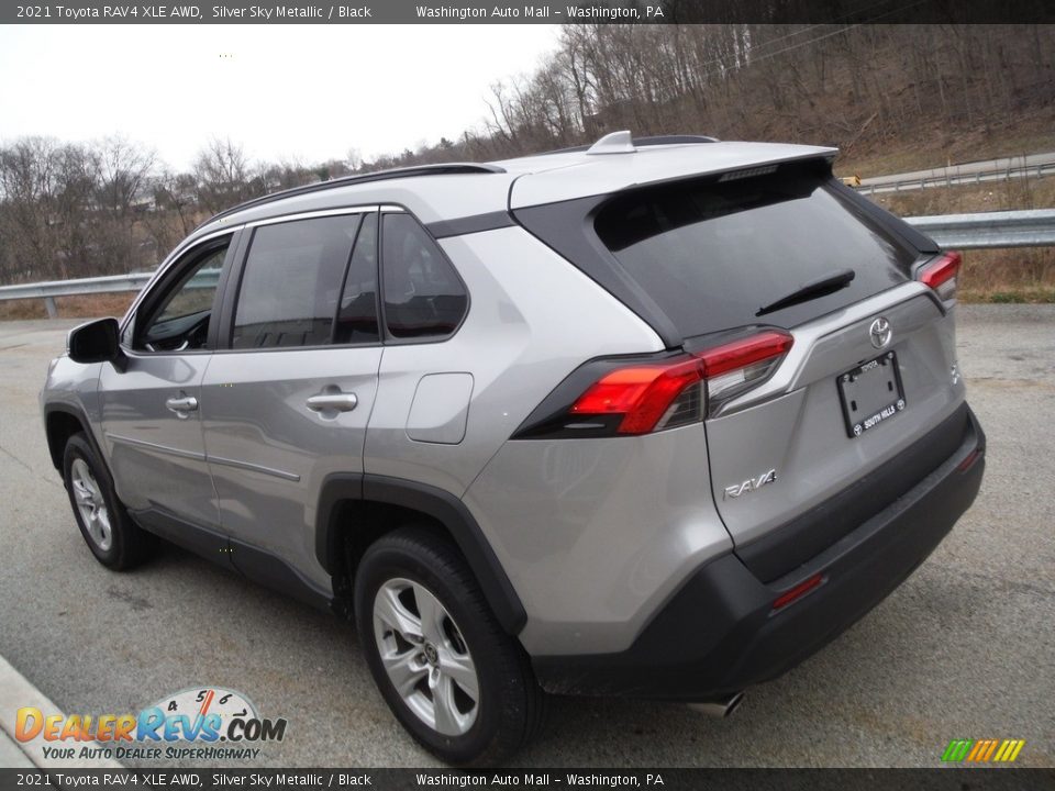 2021 Toyota RAV4 XLE AWD Silver Sky Metallic / Black Photo #13