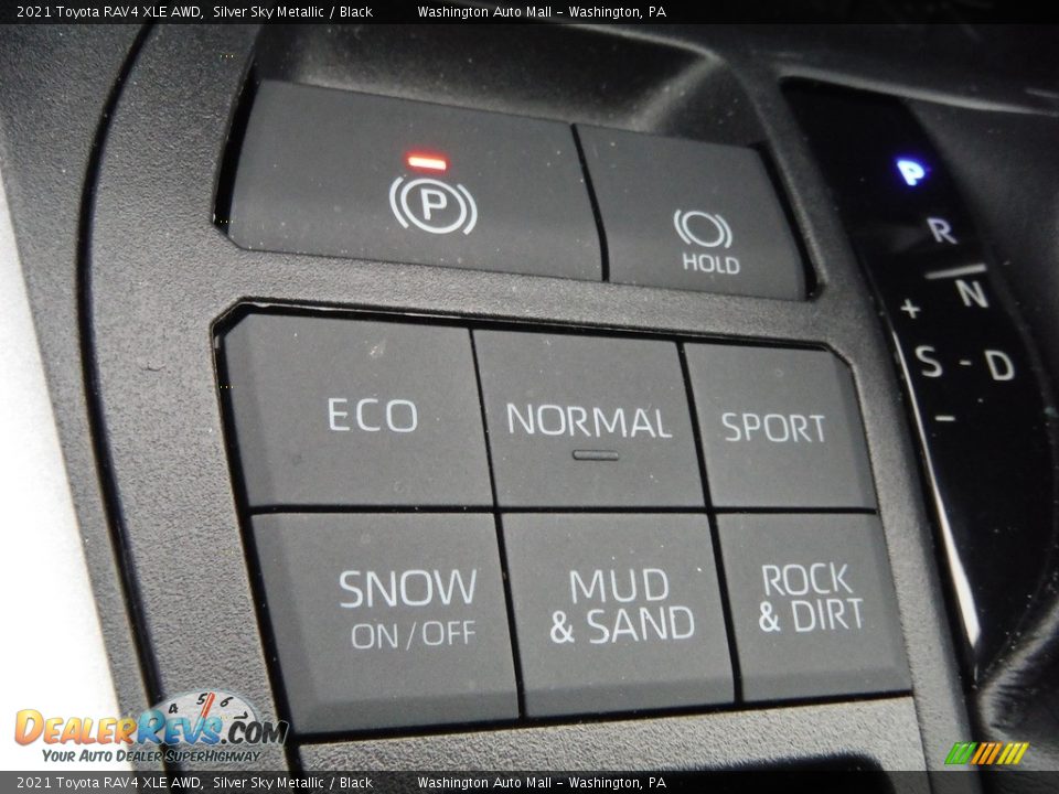 Controls of 2021 Toyota RAV4 XLE AWD Photo #23