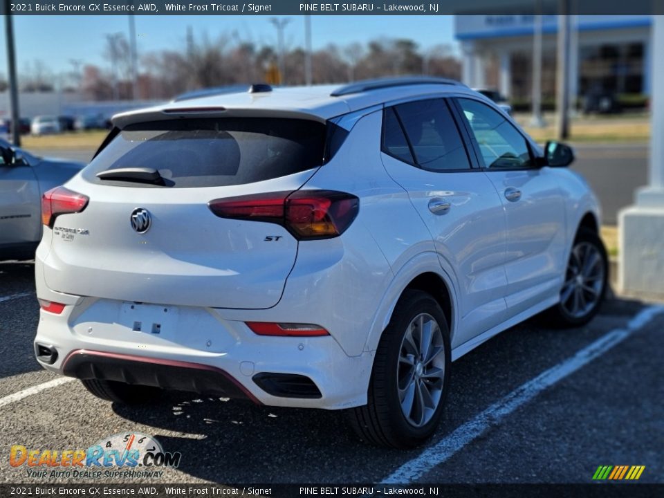 2021 Buick Encore GX Essence AWD White Frost Tricoat / Signet Photo #3