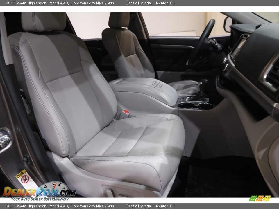 2017 Toyota Highlander Limited AWD Predawn Gray Mica / Ash Photo #16