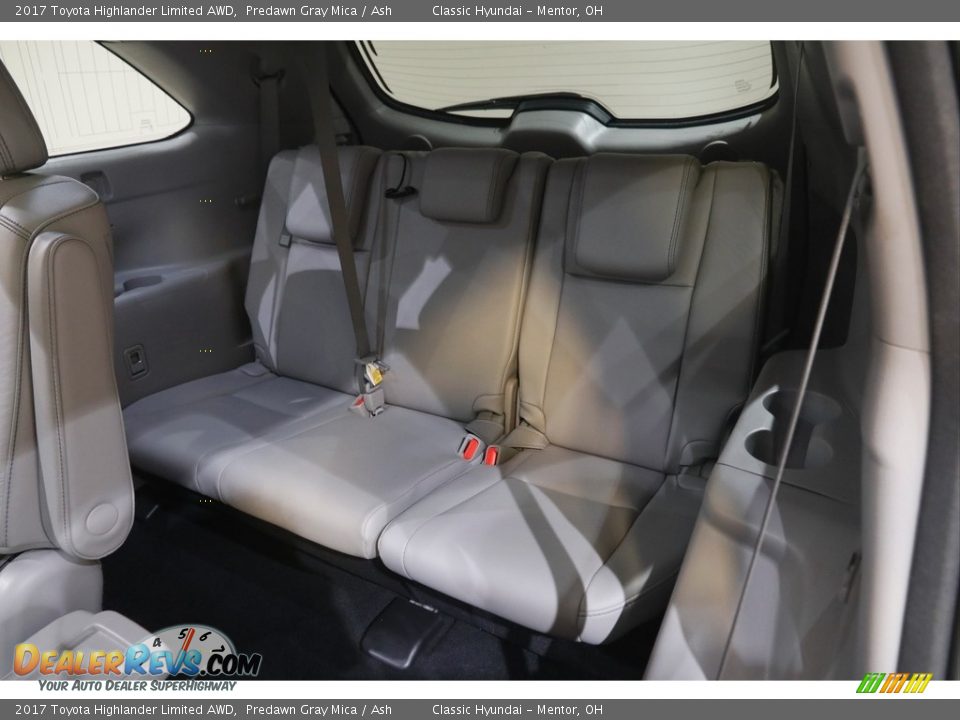 2017 Toyota Highlander Limited AWD Predawn Gray Mica / Ash Photo #19