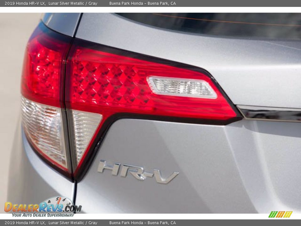 2019 Honda HR-V LX Lunar Silver Metallic / Gray Photo #12