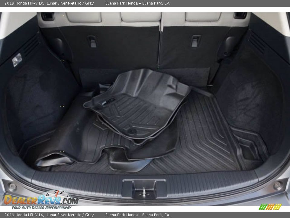 2019 Honda HR-V LX Lunar Silver Metallic / Gray Photo #18