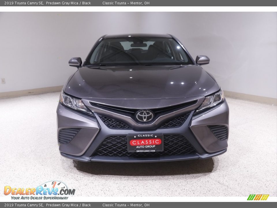 2019 Toyota Camry SE Predawn Gray Mica / Black Photo #2