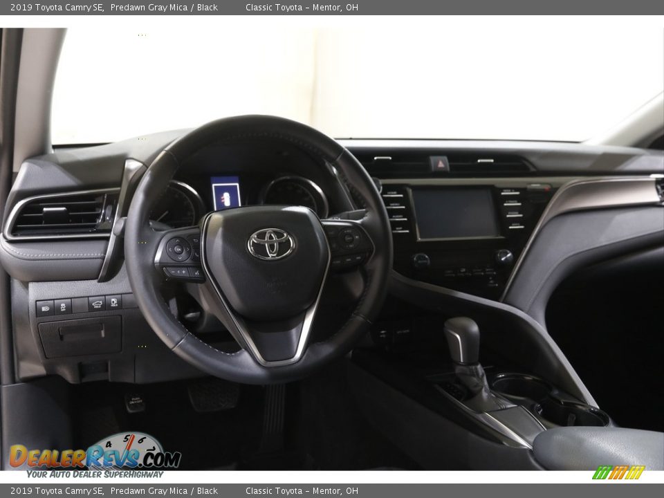 2019 Toyota Camry SE Predawn Gray Mica / Black Photo #6
