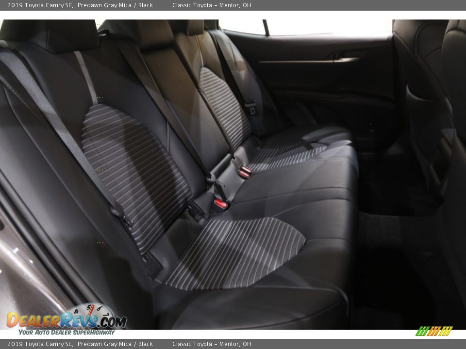 2019 Toyota Camry SE Predawn Gray Mica / Black Photo #14