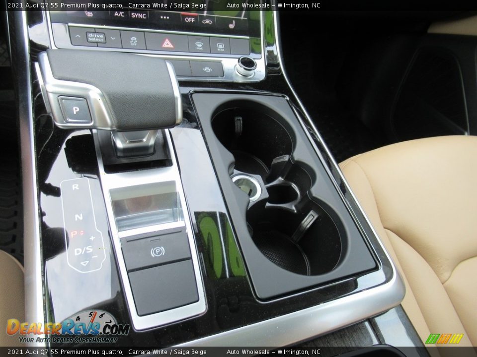 2021 Audi Q7 55 Premium Plus quattro Shifter Photo #19