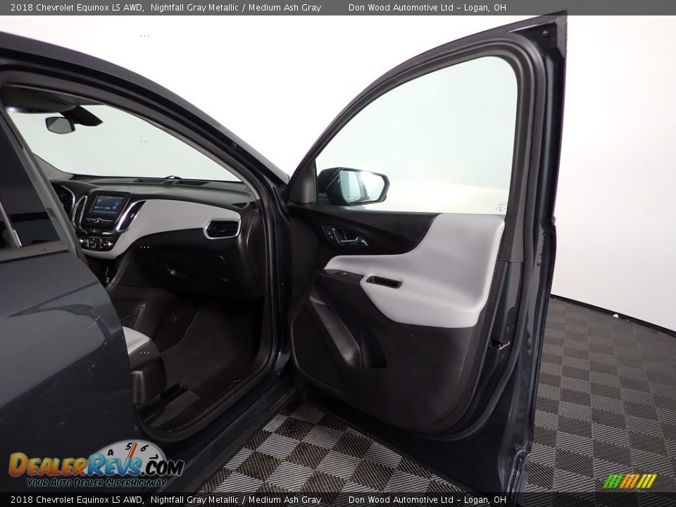 2018 Chevrolet Equinox LS AWD Nightfall Gray Metallic / Medium Ash Gray Photo #28