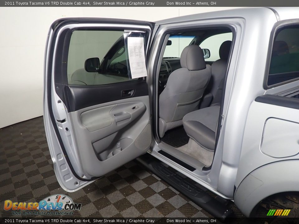 2011 Toyota Tacoma V6 TRD Double Cab 4x4 Silver Streak Mica / Graphite Gray Photo #32